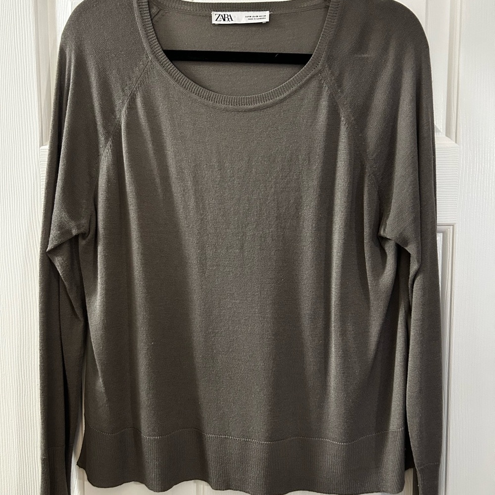 Zara gray Knit Top